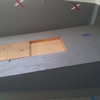 Force plate location on a inclined walkway for shoe testing